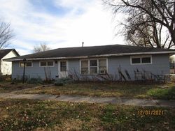 Bank Foreclosures in MOUNT HOPE, KS