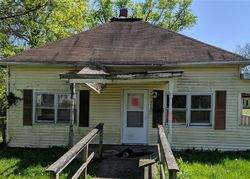 Bank Foreclosures in VANDALIA, IL