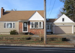 Bank Foreclosures in RUMFORD, RI