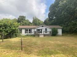 Bank Foreclosures in HAWESVILLE, KY