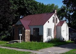 Bank Foreclosures in FLORA, IL