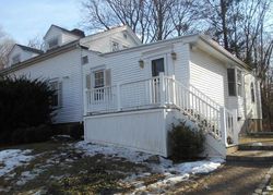 Bank Foreclosures in WOODBRIDGE, CT