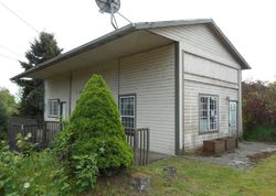 Bank Foreclosures in RICKREALL, OR