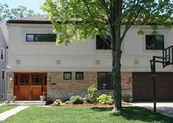 Bank Foreclosures in RIVER FOREST, IL