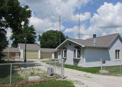 Bank Foreclosures in COLFAX, IL