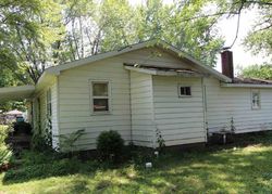 Bank Foreclosures in ANDREWS, IN