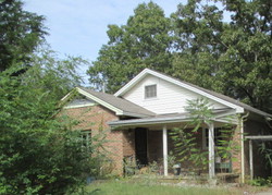 Bank Foreclosures in SELMER, TN