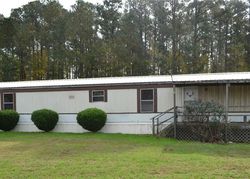 Bank Foreclosures in MATHEWS, VA