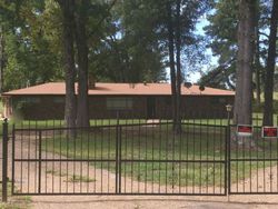 Bank Foreclosures in LINDEN, TX