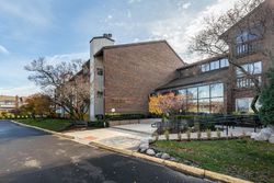 Bank Foreclosures in NORTHBROOK, IL