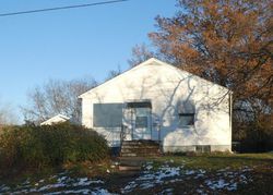 Bank Foreclosures in BENLD, IL