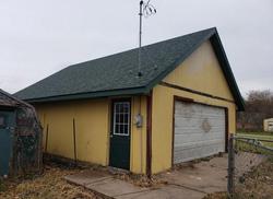 Bank Foreclosures in ALEXIS, IL