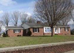 Bank Foreclosures in CARTHAGE, TN