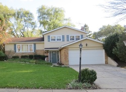 Bank Foreclosures in DARIEN, IL