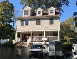 Bank Foreclosures in MIDDLEFIELD, CT