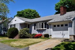 Bank Foreclosures in SWAMPSCOTT, MA