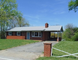 Bank Foreclosures in BYRDSTOWN, TN