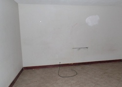 Bank Foreclosures in MIRA LOMA, CA
