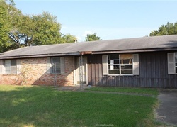 Bank Foreclosures in MADISONVILLE, TX