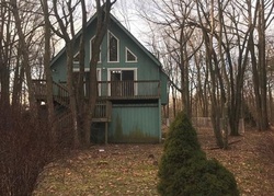 Bank Foreclosures in POCONO SUMMIT, PA