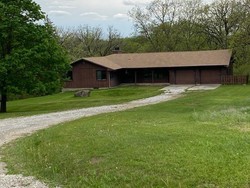 Bank Foreclosures in PERRY, IA