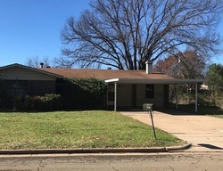 Bank Foreclosures in WOODWAY, TX