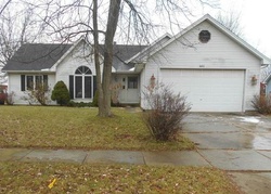 Bank Foreclosures in ELBURN, IL