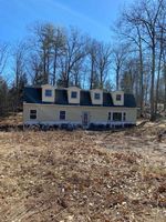 Bank Foreclosures in LOUDON, NH