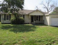 Bank Foreclosures in HIGHLANDS, TX