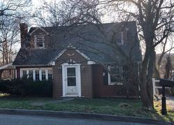 Bank Foreclosures in AUBURN, MA