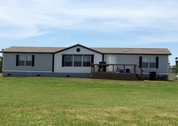 Bank Foreclosures in HINTON, OK