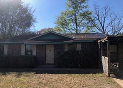 Bank Foreclosures in BROXTON, GA