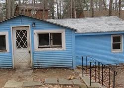 Bank Foreclosures in HOLLAND, MA