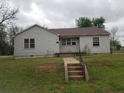 Bank Foreclosures in MANGUM, OK