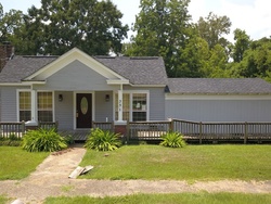 Bank Foreclosures in CENTREVILLE, MS