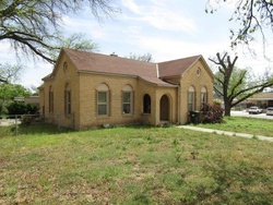 Bank Foreclosures in SONORA, TX
