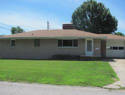 Bank Foreclosures in WOOD RIVER, IL