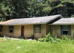 Bank Foreclosures in LAKE, MS