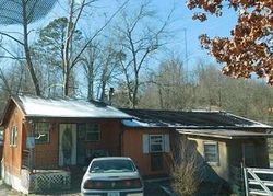 Bank Foreclosures in EAST BERNSTADT, KY