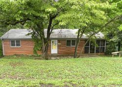 Bank Foreclosures in ALTAVISTA, VA