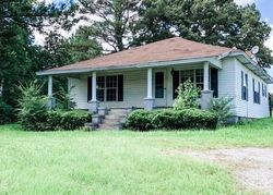 Bank Foreclosures in BLUE SPRINGS, MS