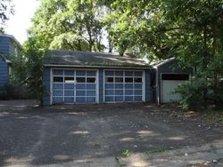 Bank Foreclosures in CIRCLE PINES, MN