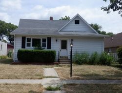 Bank Foreclosures in GIBSON CITY, IL