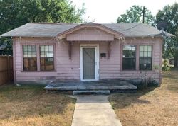 Bank Foreclosures in LULING, TX