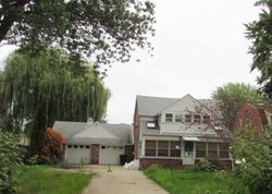 Bank Foreclosures in HARRISON TOWNSHIP, MI