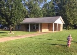 Bank Foreclosures in NETTLETON, MS