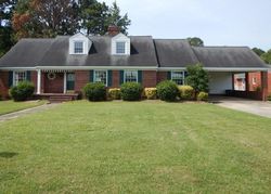 Bank Foreclosures in FARMVILLE, NC