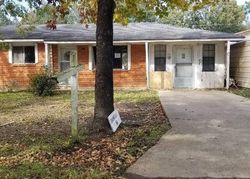 Bank Foreclosures in FAYETTE, MS