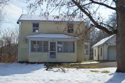 Bank Foreclosures in MAYVILLE, NY