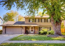 Bank Foreclosures in CLIVE, IA